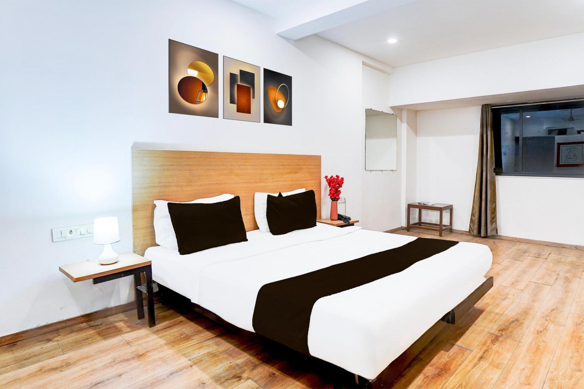 Hotel Super Townhouse Nagpur Railway Station Esterno foto